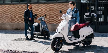 Los scooters de 50 cc se pueden conducir a partir de los 15 años 