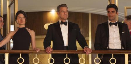 Phillipa Soo, Joshua Jackson y Sean Teale.