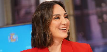 Tamara Falcó con el traje rojo de Sfera en 'El Hormiguero'