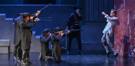 Un momento de 'Tosca' en el teatro La Faràndula de Sabadell, en la producción de Òpera a Catalunya