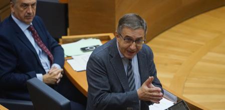 El conseller José Antonio Rovira en Les Corts