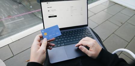 La terapia de compras suele realizarse por impulso y a menudo provoca arrepentimiento.