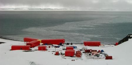 Base Juan Carlos I en la isla de Livingston en la Antártida