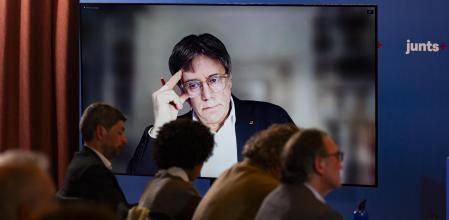 GRAFCAT2456. CARDONA (BARCELONA) (ESPAÑA), 08/01/2025.- El presidente de JxCat Carles Puigdemont ha comparecido este miércoles en Cardona (Barcelona) de forma telemática en unas jornadas de trabajo del grupo de JxCat en el Parlament para preparar el nuevo periodo de sesiones para preparar el nuevo periodo de sesiones. EFE/ Siu Wu