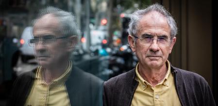 El escritor Pep Coll, fotografiado en Barcelona