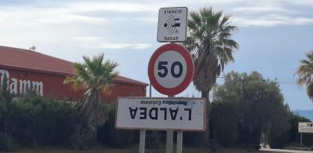 Los agricultores están dando la vuelta a los carteles con el nombre de las poblaciones en señal de protesta
