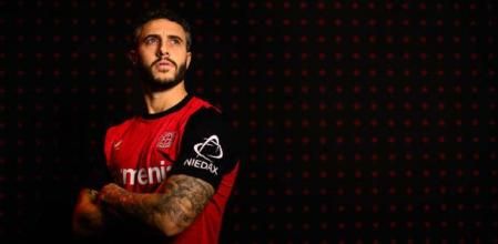 Mario Hermoso en su presentación con el Bayer Leverkusen