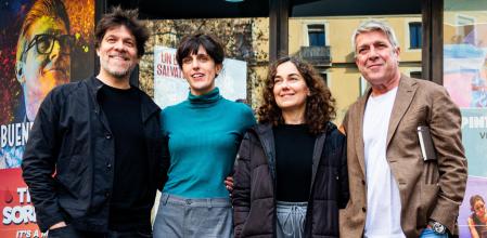 Foto ANDREA MARTÍNEZ PASTOR 29/01/2025. Presentación de la pieza de Yasmina Reza 'Un dios salvaje', dirigida por Pere Arquillué, con Pere Arquillué, Laura Conejero, Ivan Benet y Laura Aubert, en el Teatre Goya, Barcelona.
