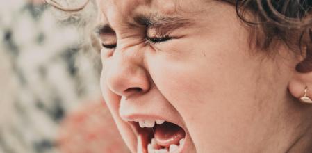 Las rabietas en niños son muy comunes en los primeros años, pero, en ocasiones, pueden ser una señal de alerta.