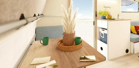 La nueva caravana tiene una longitud total de 5,7 m y un ancho de 2,16 m.