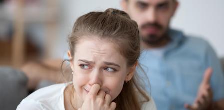 A veces intentamos ayudar a que la persona no lo pase mal&nbsp; quitando importancia a sus emociones: no siempre es una buena idea