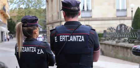 Agentes de la Ertzaintza