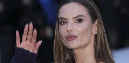 Alessandra Ambrosio ha sido una de las culpables de regreso de la moda 'No Pants'