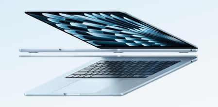 Nuevo MacBook Air con el chip M4 en el nuevo color Sky Blue