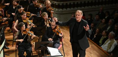 'Missa solemnis', de Beethoven, en el Palau de la Música. Regula Mühlemann, Eva Zaïcik, Julian Prégardien, Gabriel Rollinson. Balthasar Neumann Chor & Orchester. Thomas Hengelbrock, director. 10 de marzo del 2025