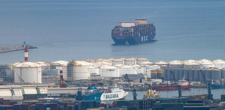 Los gigantes del mar se citan en Barcelona.