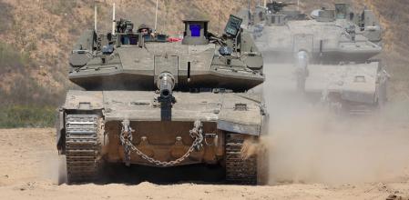 Tanques israelíes en el norte de la franja de Gaza