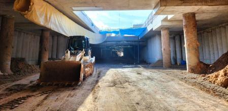 Las obras del túnel que permitirá que el tren pase bajo tierra en la capital del Baix Llobregat&nbsp;