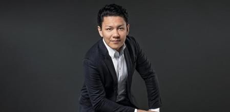 Yokoi Kenji, escritor y conferenciante