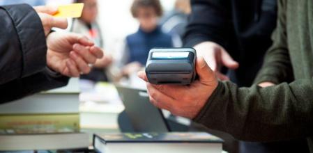 Consulta cuáles han sido los libros más vendidos por Sant Jordi 2025