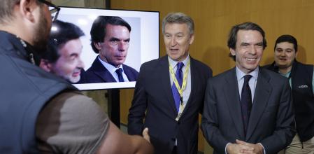 José María Aznar junto a Alberto Núñez Feijóo esta mañana en el congreso del PPE&nbsp;