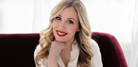 Esther Moreno es facialista y cosmetóloga