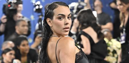 Georgina Rodríguez en la alfombra azul de la gala Met