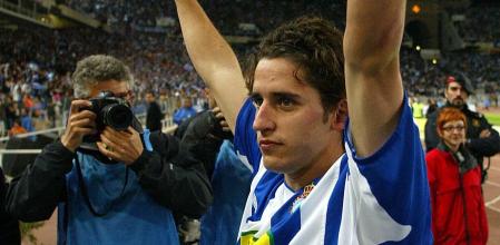 FOTO ALEX GARCIA ESPANYOL-REAL SOCIEDAD 13/5/06 FERRAN COROMINAS LEVANTA LOS BRAZOS AL FINAL DEL PARTIDO, TRAS METER EL GOL