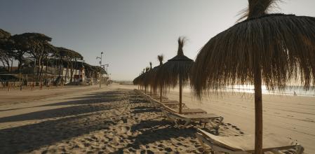 Playa de La Pineda, perfecto como destino familiar