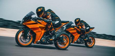 La KTM RC 390, propulsada por un motor de 44 CV, ofrece unas grandes prestaciones&nbsp;