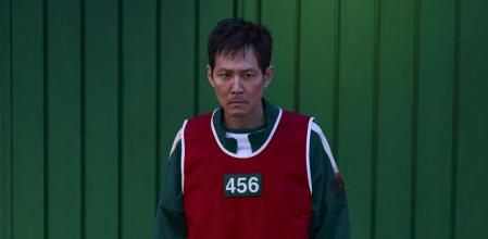 Lee Jung-jae tiene un material menos interesante que en la primera temporada.