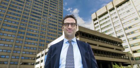 Carlos Cuerpo delante de su ministerio