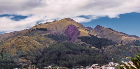 La silueta del Apu Picol.