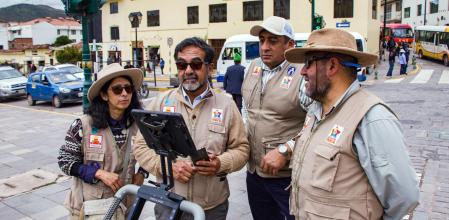 De izqda. a dcha., Mildred Fernández Palomino, Abel Aucca Bárcena, César Flores Acebedo y Jorge A. Calero Flores