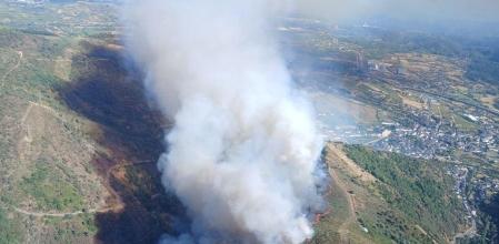 Imágenes del incendio forestal en Villafranca del Bierzo (Léon), en el fatídico verano de 2025.
