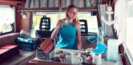 Hay que ser muy ordenado e intentar de dejar la cosas en su sitio por la falta de espacio que puede haber en una autocaravana o camper