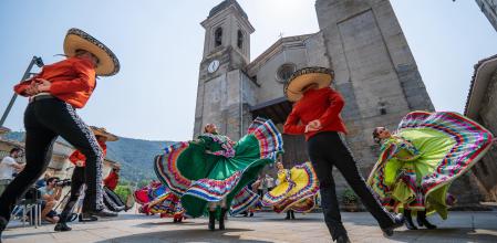 La presentación del conjunto mexicano 'Cuezcomatl' en la&nbsp;iglesia de Sant Pere de Les Preses&nbsp;