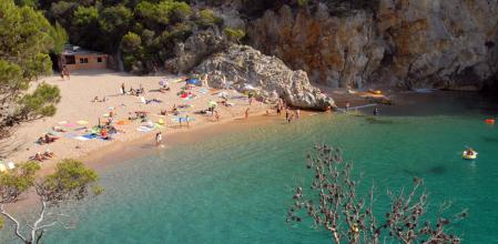 Cala Pola, en Tossa de Mar, en la Costa Brava