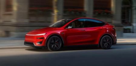 Un ingeniero desmonta un Tesla Model Y, y lo que se encuentra en su interior ha dejado a todos alucinados: “Una simple deformación puede convertir el coche en irreparable”