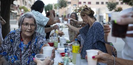 El brindis para celebrar el final del verano en la última cena se hizo con mucha alegría