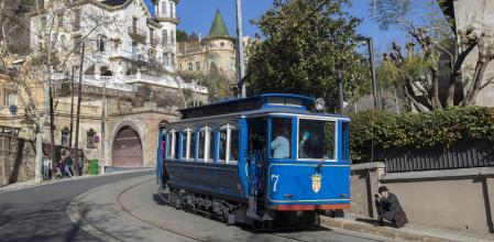 El Tramvia Blau, en enero del 2018, en sus últimos días de circulación por la avenida del Tibidabo 