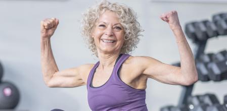 “Lo ideal es realizar rutinas multicomponentes, que incluyan aspectos como el cardio, la fuerza, el equilibrio y la agilidad”, dice Marzo Grigoletto, doctor en Ciencias del Deporte.