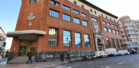 Imagen del edificio de Correos en Bilbao.