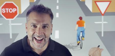 ¿A qué señal debes hacer caso si quieres seguir recto? La respuesta te sorprenderá.