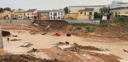 Un talud se desprende en el barranco del Poyo en Picanya (Valencia).