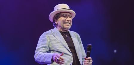 Sabina, anoche en el primero de los dos conciertos que dará en el Palau Sant Jordi