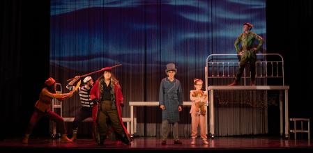 Una parte del elenco de la nueva producción del Aquitània Teatre