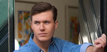 El príncipe Cristián de Dinamarca en una de las imágenes oficiales de su 20.º cumpleaños.