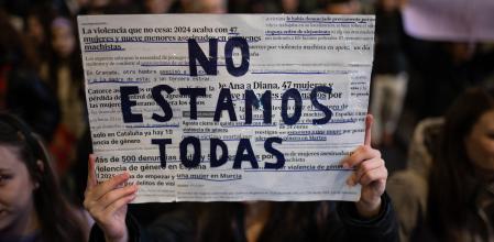 Una pancarta durante la manifestación organizada por el Movimiento Feminista de Madrid por el 8M, en 2025.