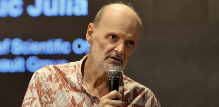 El padre de Siri, Luc Julia.